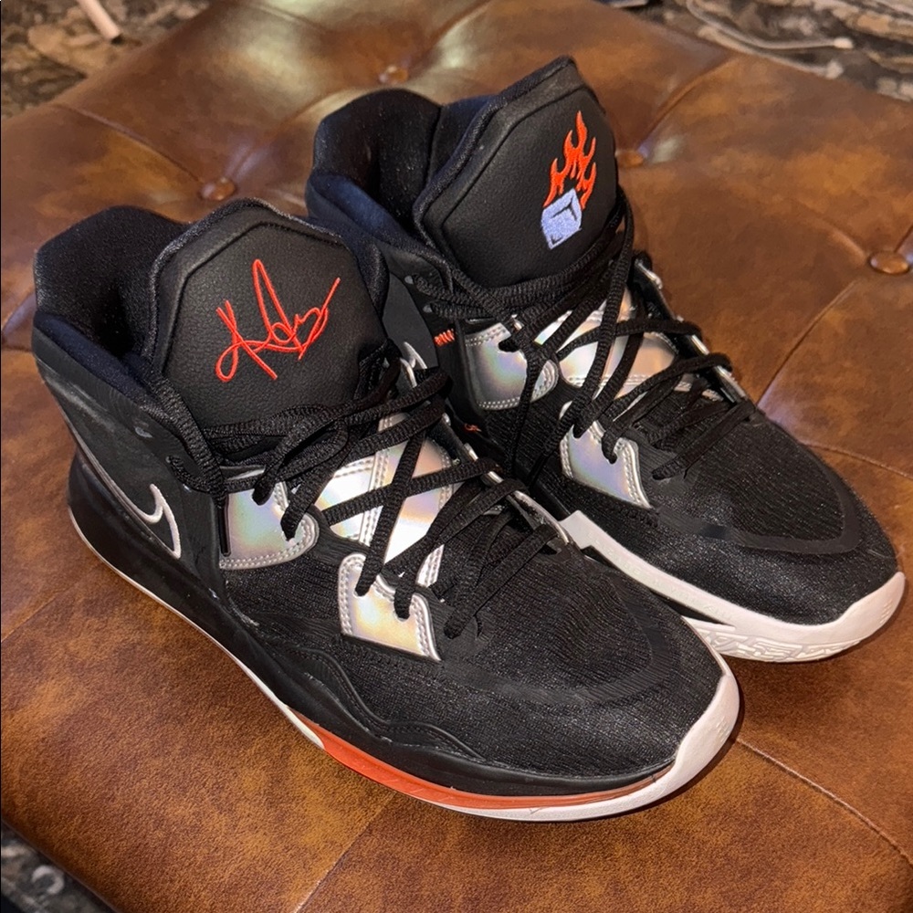 Kyrie Infinity “Fire and Ice” men’s basketball sneakers